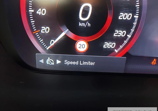 Volvo V60 Cross Country cena 178000 przebieg: 63043, rok produkcji 2021 z Legionowo małe 379